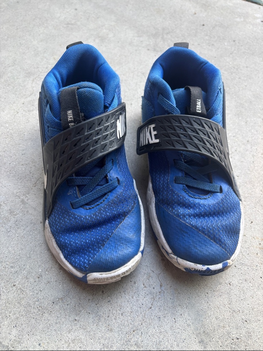 Nike Kids Blue Sneakers with Black Strap